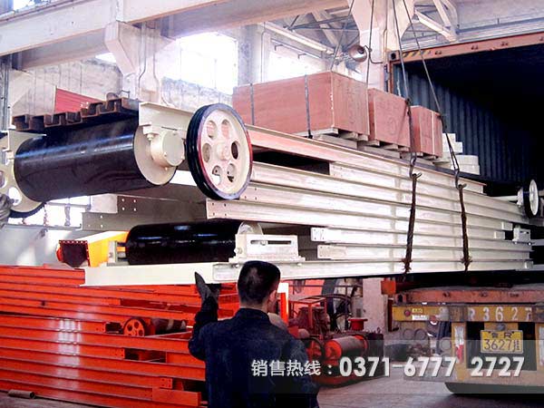 膠帶輸送機發(fā)貨 膠帶輸送機發(fā)貨