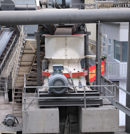 時(shí)產(chǎn)400噸花崗巖破碎生產(chǎn)線(xiàn)