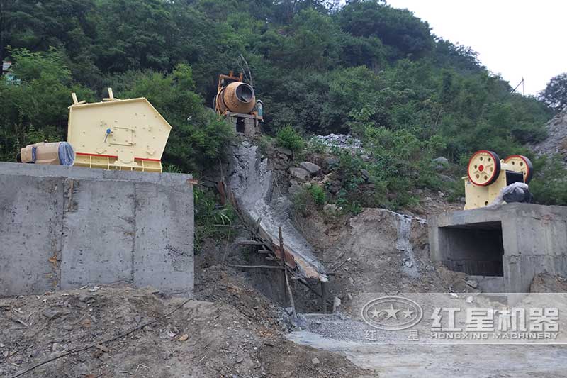 69破碎機搭配反擊破作業(yè) 69破碎機搭配反擊破作業(yè)