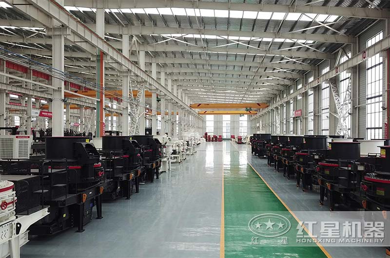 直銷廠家生產的大型制砂機成品車間 直銷廠家生產的大型制砂機成品車間