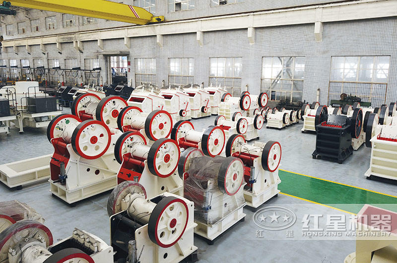 顎式破碎機工廠實拍圖 顎式破碎機工廠實拍圖