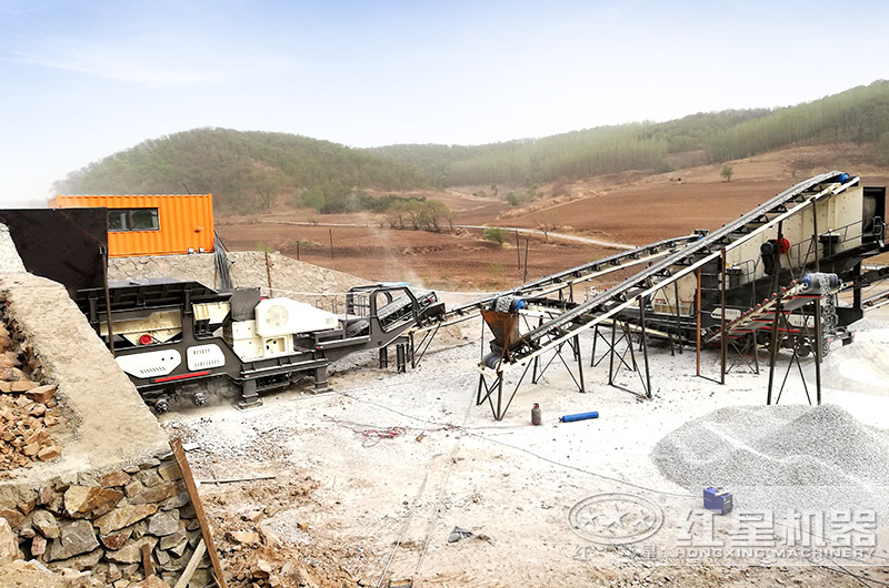 輪胎移動砂石破碎機現(xiàn)場 輪胎移動砂石破碎機現(xiàn)場