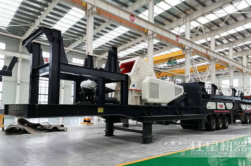 搭載錘破的移動式制砂機 搭載錘破的移動式制砂機