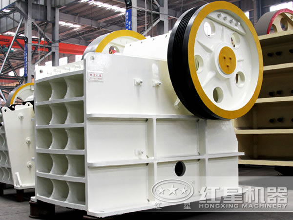 鄂式破碎機(jī)展示 鄂式破碎機(jī)展示