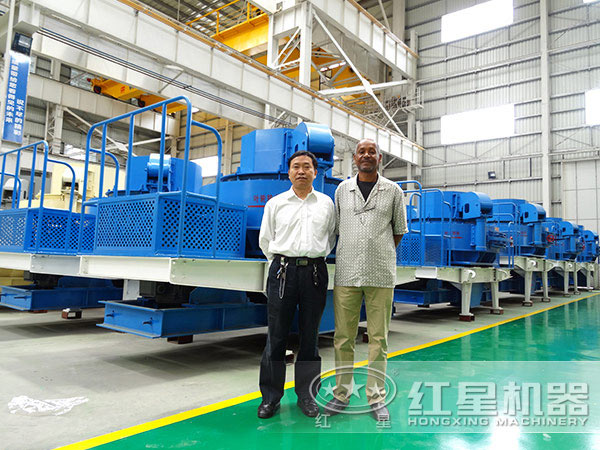 客戶到紅星廠家考察VSI制砂機 客戶到紅星廠家考察VSI制砂機