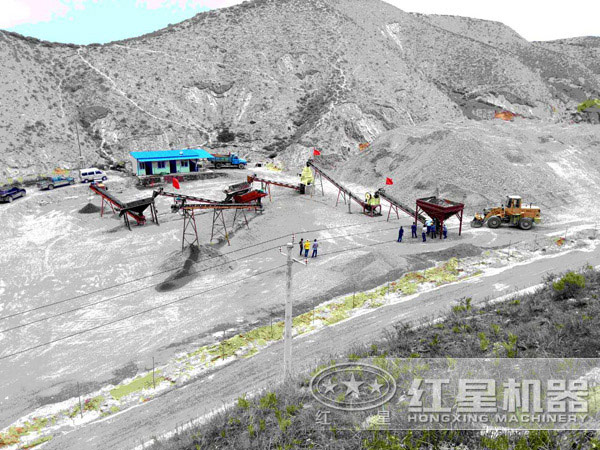制砂生產(chǎn)現(xiàn)場圖 制砂生產(chǎn)現(xiàn)場圖