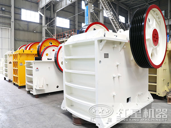 石膏顎式破碎機(jī) 石膏顎式破碎機(jī)