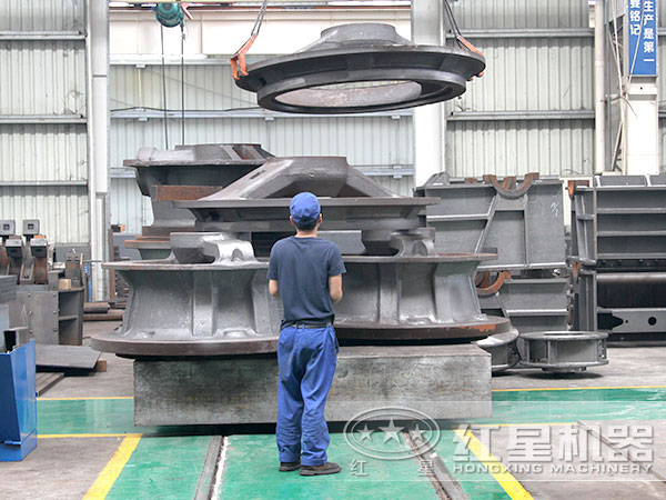 紅星技術(shù)人員生產(chǎn)制砂機(jī) 紅星技術(shù)人員生產(chǎn)制砂機(jī)