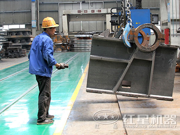 環(huán)保型制砂機(jī)生產(chǎn)過程 環(huán)保型制砂機(jī)生產(chǎn)過程