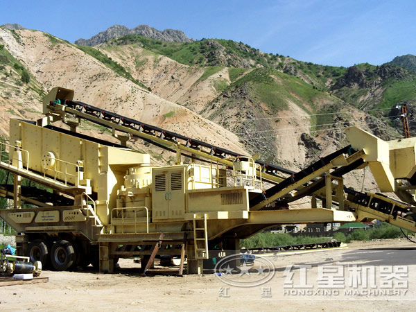 圓錐移動破碎機(jī)生產(chǎn)現(xiàn)場