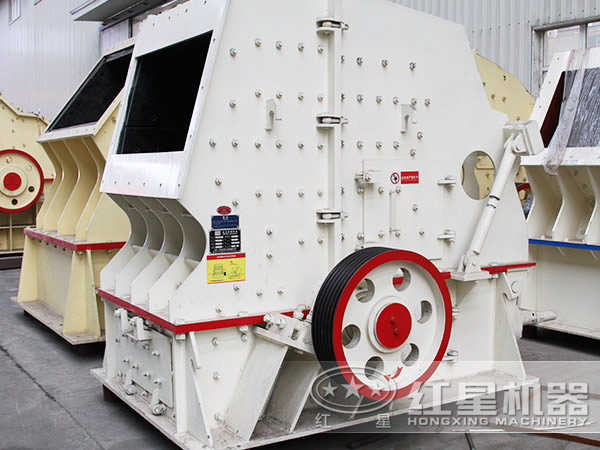 石灰石反擊破碎機(jī)廠家圖 石灰石反擊破碎機(jī)廠家圖