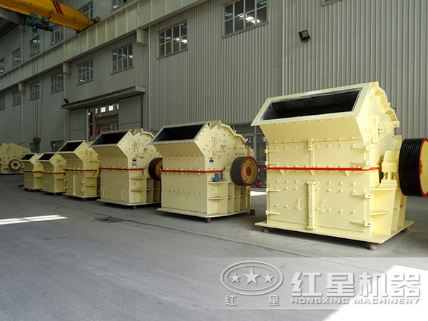 石灰石細(xì)碎機(jī)生產(chǎn)車間 石灰石細(xì)碎機(jī)生產(chǎn)車間