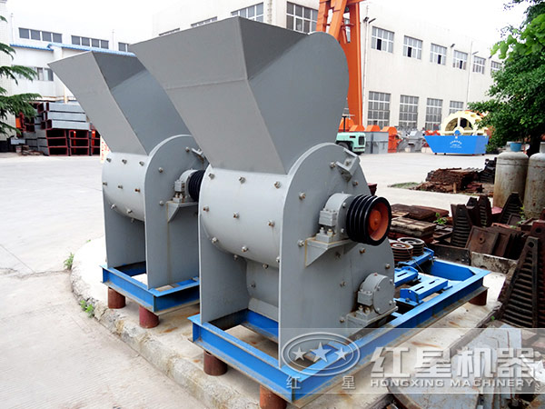 雙級破碎機(jī)設(shè)備展示 雙級破碎機(jī)設(shè)備展示