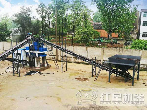 花崗巖制砂機作業(yè)現(xiàn)場 花崗巖制砂機作業(yè)現(xiàn)場