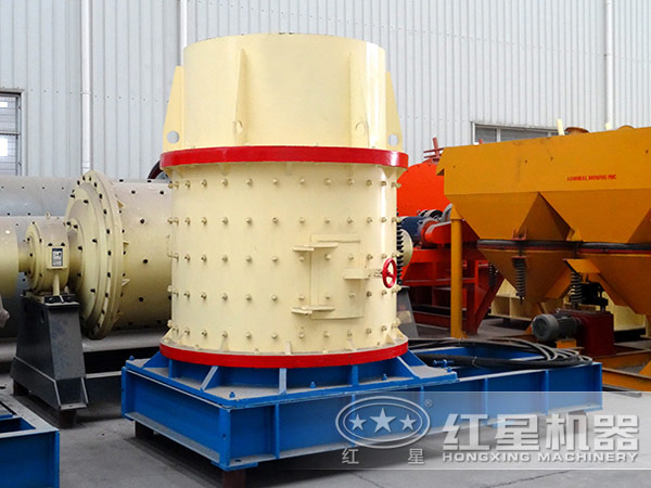 立式復(fù)合粉碎機(jī) 立式復(fù)合粉碎機(jī)