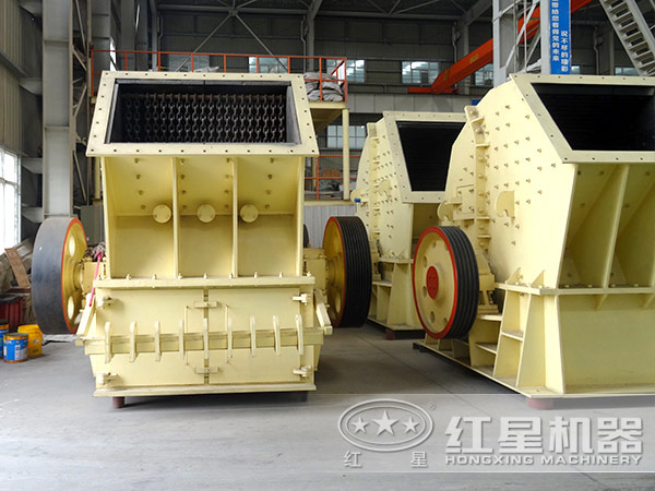 玄武巖單段破碎機正面圖 玄武巖單段破碎機正面圖