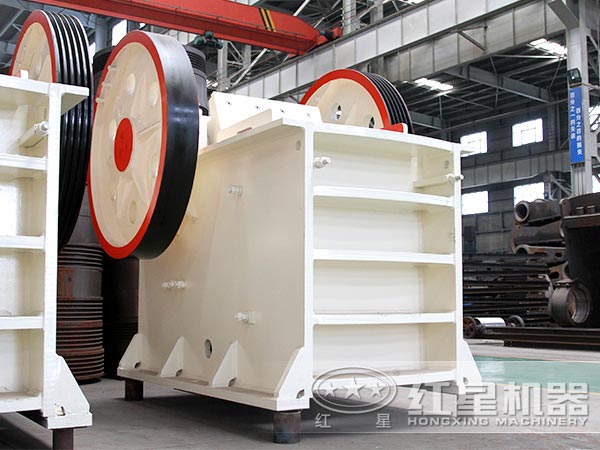 鄂式破石機(jī) 鄂式破石機(jī)