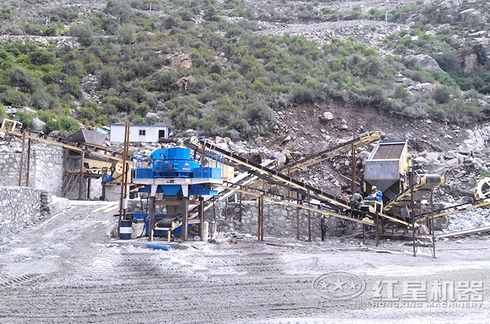 河卵石制砂機(jī)生產(chǎn)現(xiàn)場(chǎng) 河卵石制砂機(jī)生產(chǎn)現(xiàn)場(chǎng)