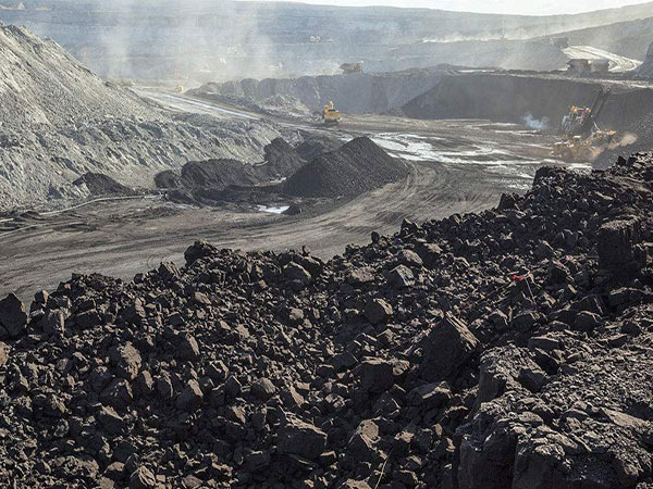 煤炭開采現(xiàn)場 煤炭開采現(xiàn)場