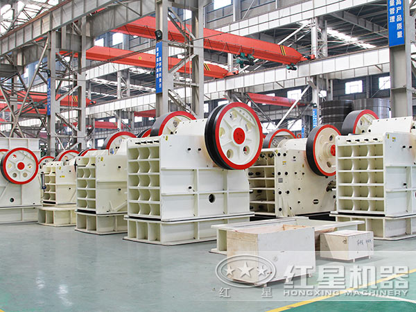 多型號(hào)顎式破石機(jī) 多型號(hào)顎式破石機(jī)