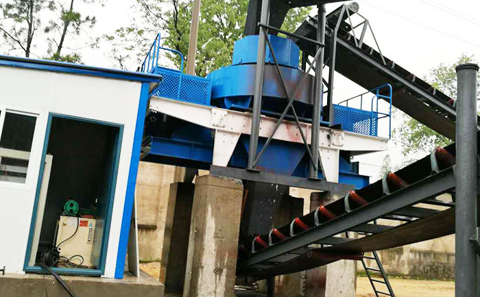 粘土制砂機(jī)作業(yè)現(xiàn)場 粘土制砂機(jī)作業(yè)現(xiàn)場