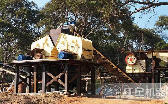 廣東客戶顎式粉碎機(jī)破碎現(xiàn)場 廣東客戶顎式粉碎機(jī)破碎現(xiàn)場