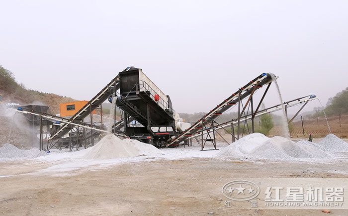 可移動破石機(jī)客戶現(xiàn)場 可移動破石機(jī)客戶現(xiàn)場