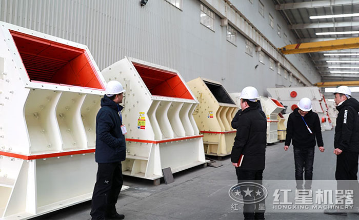 用戶來廠參觀試機(jī) 用戶來廠參觀試機(jī)