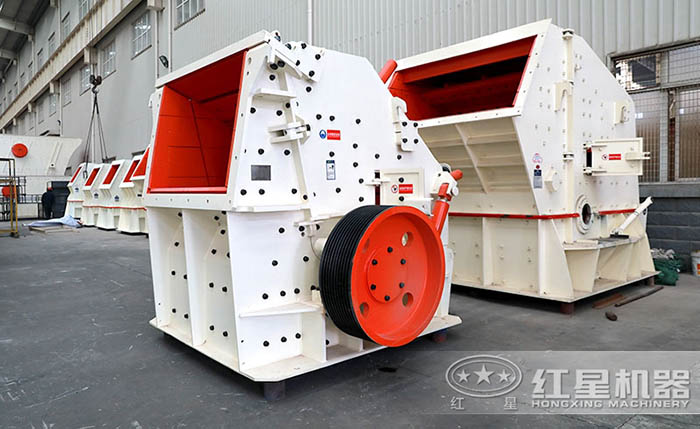 CI系列反擊式粉碎機(jī) CI系列反擊式粉碎機(jī)