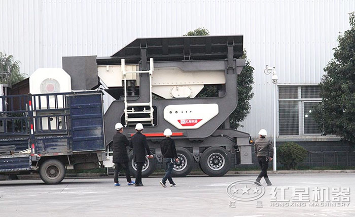 用戶來廠參觀考察-了解設(shè)備詳情 用戶來廠參觀考察-了解設(shè)備詳情