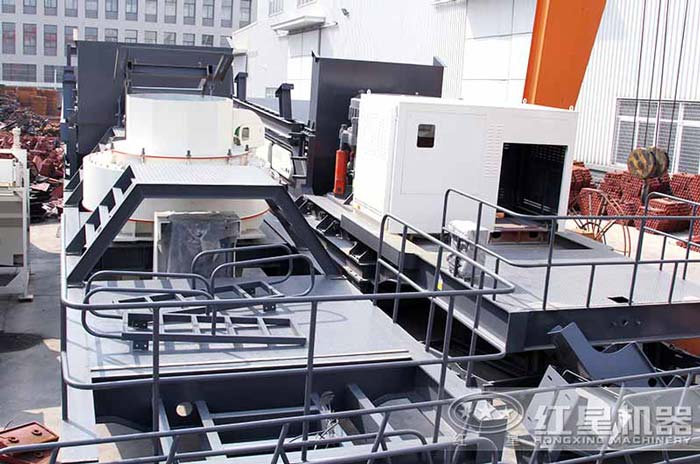 搭配主機(jī)、制砂機(jī)的移動(dòng)制砂機(jī)