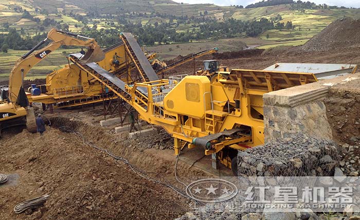 可在任何環(huán)境下作業(yè)的青石移動碎石機 可在任何環(huán)境下作業(yè)的青石移動碎石機