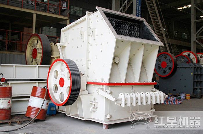 單段破碎機(jī)車間 單段破碎機(jī)車間