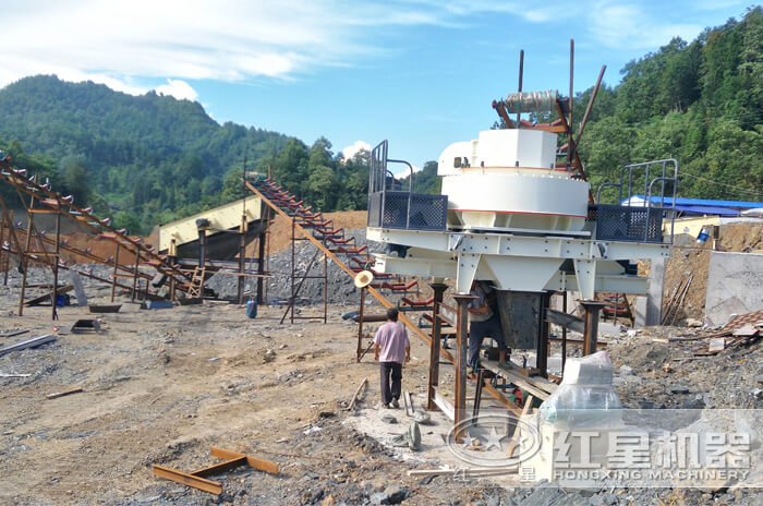 鵝卵石打沙機安裝現(xiàn)場 鵝卵石打沙機安裝現(xiàn)場