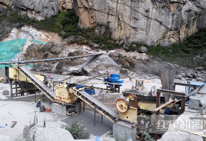 碎石生產(chǎn)現(xiàn)場