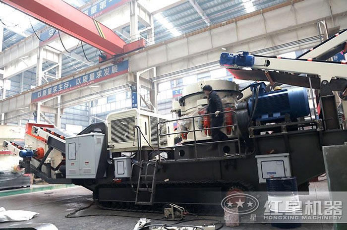 履帶式建筑垃圾破碎機(jī)生產(chǎn)車(chē)間 履帶式建筑垃圾破碎機(jī)生產(chǎn)車(chē)間