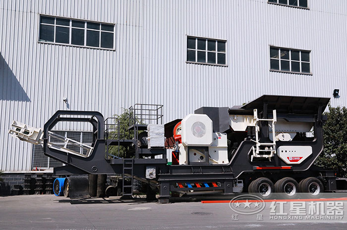 移動(dòng)青石破碎機(jī) 移動(dòng)青石破碎機(jī)