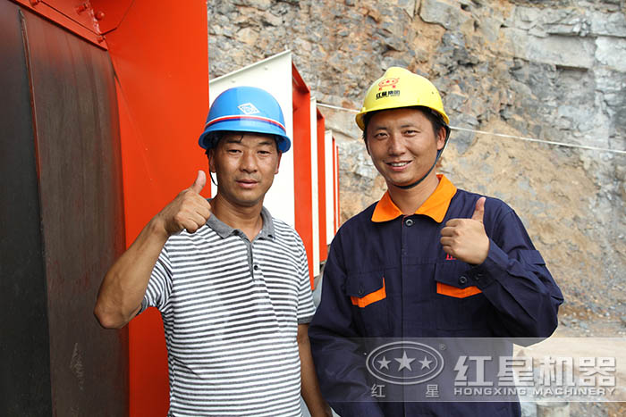 售后人員現(xiàn)場(chǎng)調(diào)試 售后人員現(xiàn)場(chǎng)調(diào)試