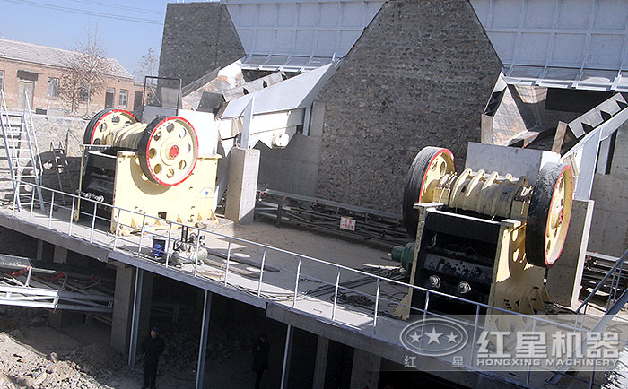 山西用戶石頭破碎機(jī)作業(yè)現(xiàn)場