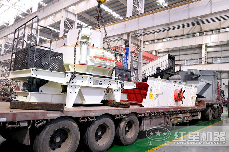 石頭打成沙子的發(fā)貨現(xiàn)場 石頭打成沙子的發(fā)貨現(xiàn)場