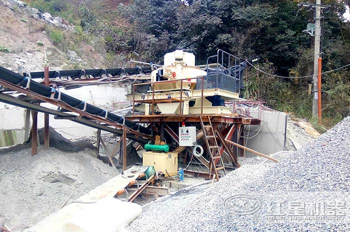 花崗巖磨砂機(jī)作業(yè)現(xiàn)場(chǎng)