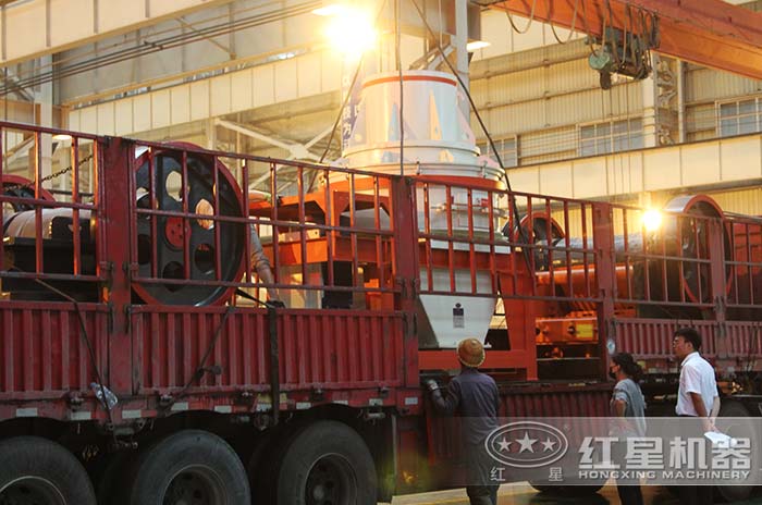 安山巖制砂機(jī)發(fā)貨現(xiàn)場(chǎng) 安山巖制砂機(jī)發(fā)貨現(xiàn)場(chǎng)