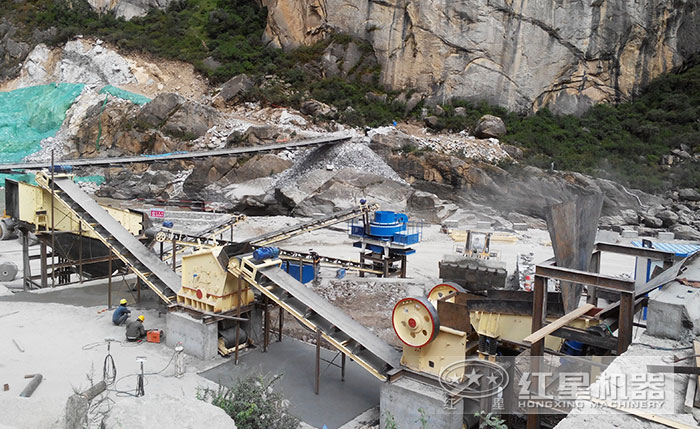 完整的機制砂生產(chǎn)線加工現(xiàn)場 完整的機制砂生產(chǎn)線加工現(xiàn)場