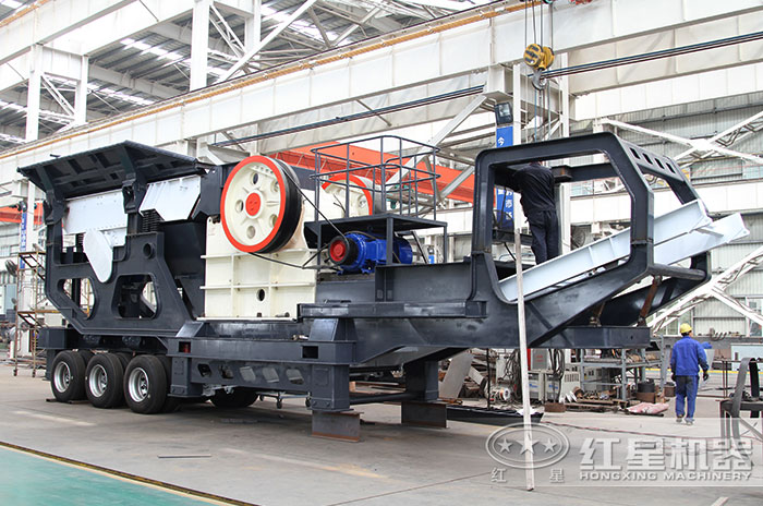 升級版移動(dòng)式鵝卵石打石機(jī)