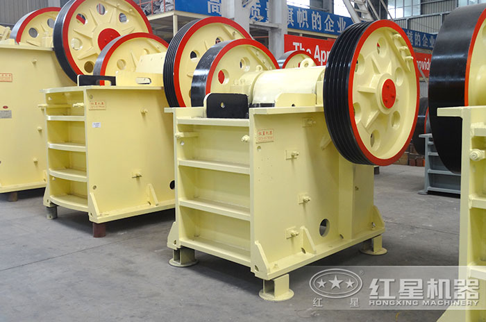 德版顎式粉碎機(jī) 德版顎式粉碎機(jī)