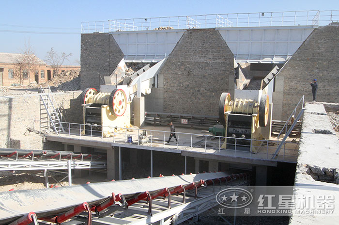 砂石料生產(chǎn)現(xiàn)場 砂石料生產(chǎn)現(xiàn)場