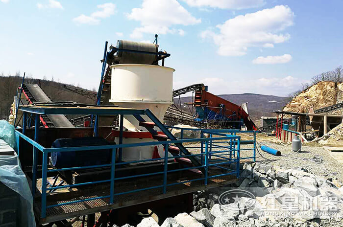 貴州用戶(hù)單缸圓錐破碎機(jī)加工現(xiàn)場(chǎng)