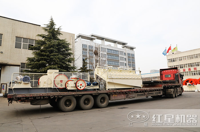 對輥式打沙機廠區(qū)現(xiàn)貨直發(fā) 對輥式打沙機廠區(qū)現(xiàn)貨直發(fā)