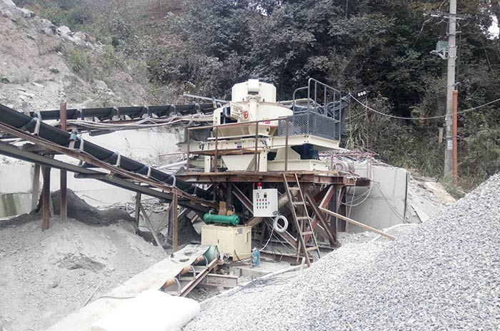 機(jī)制砂生產(chǎn)現(xiàn)場(chǎng) 機(jī)制砂生產(chǎn)現(xiàn)場(chǎng)