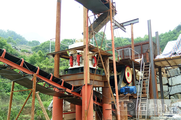 鄂破圓錐破生產(chǎn)現(xiàn)場 鄂破圓錐破生產(chǎn)現(xiàn)場